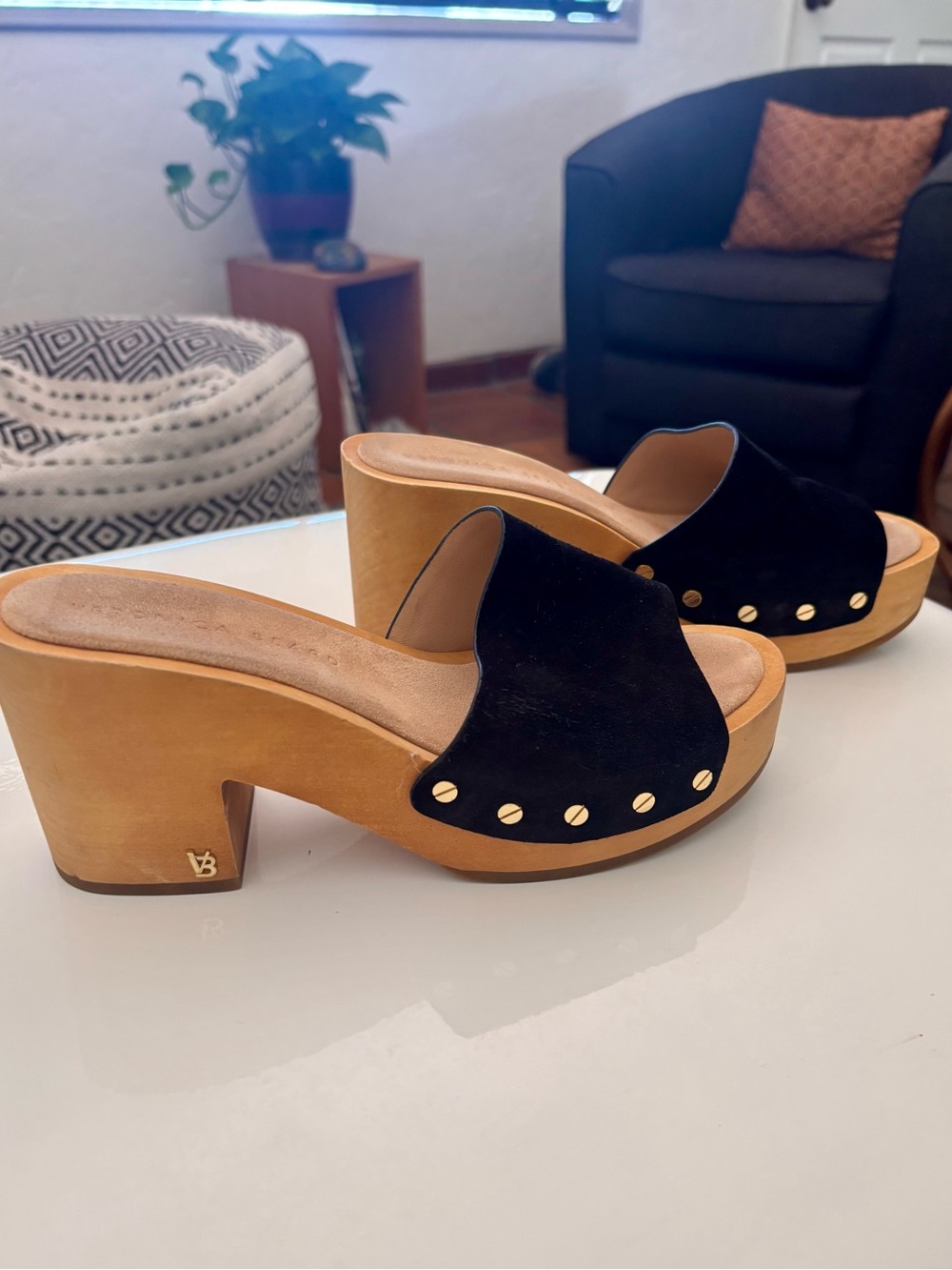 Veronica Beard Women’s Hannalee Platform Slide Suede Clog Sandals- size 8